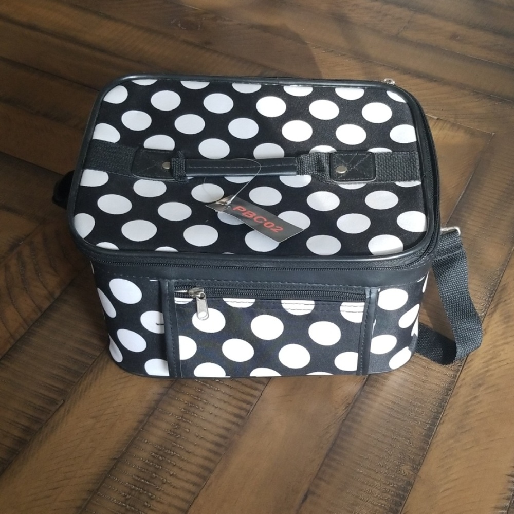 Makeup train case